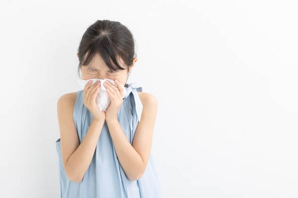 スギ花粉症やアレルギー性鼻炎(ダニ)でお悩みの方へ